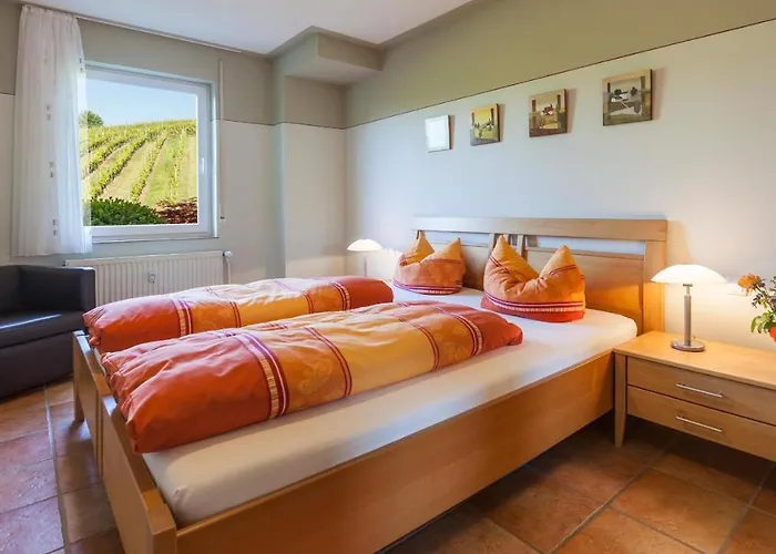 Sonnenhof בית הארחה