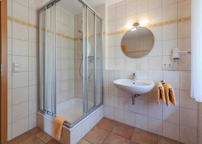 בית הארחה Sonnenhof 4*